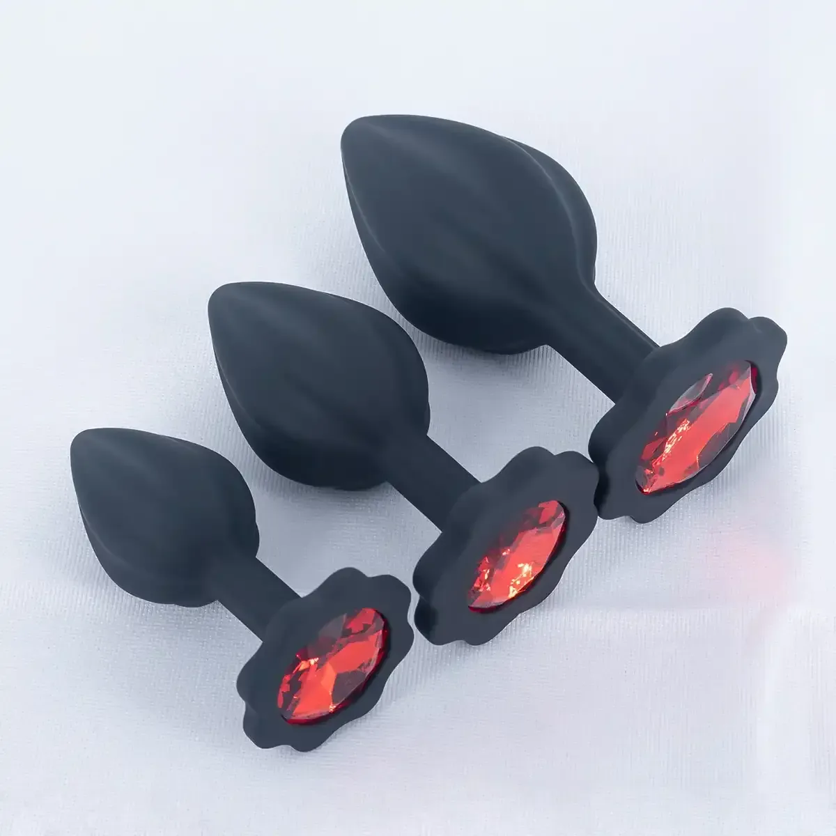 medium silicone anal plug curved tip