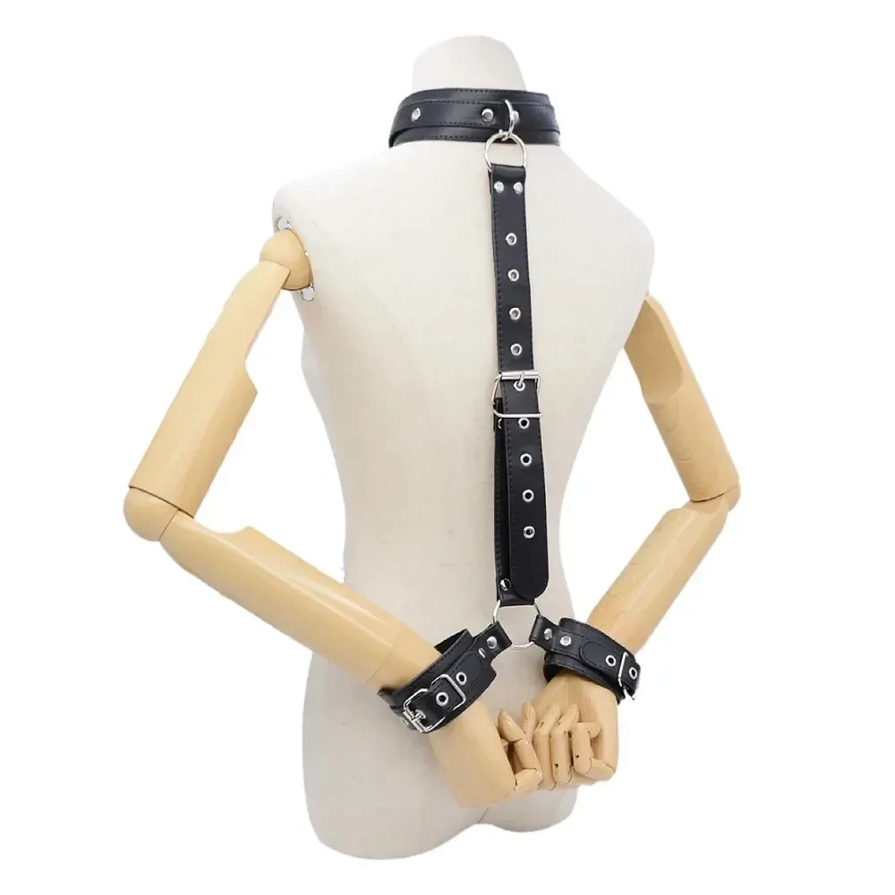 two piece bondage accessory set